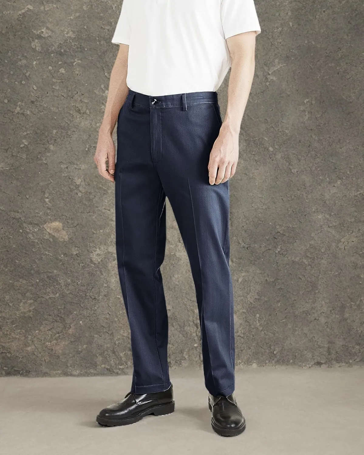 Dockers Men's Classic Fit Signature Iron Free Khaki With Stain Defender Pants (Regular and Big & Tall)