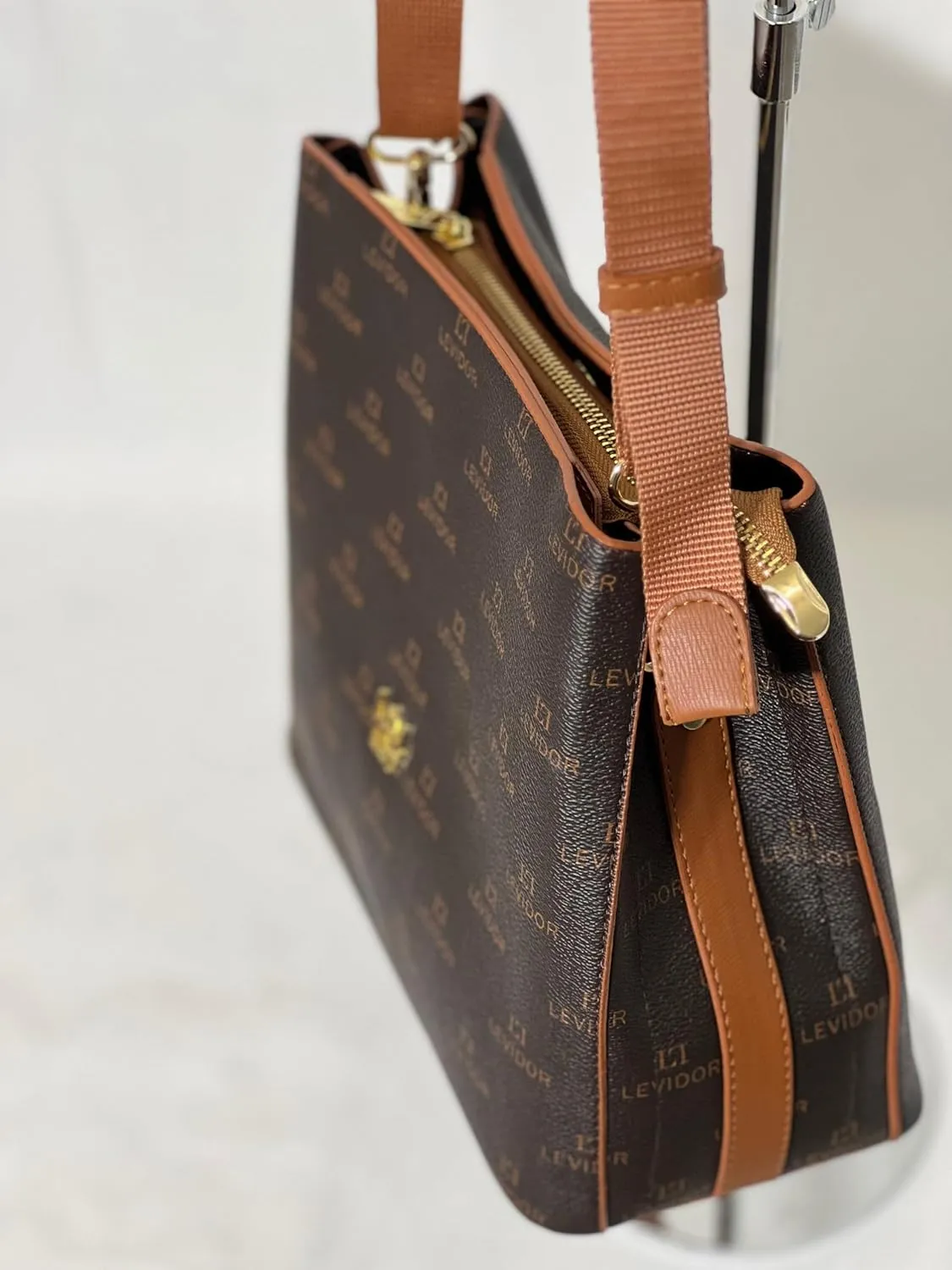 Levidor Leather Saddle Bag - Equestrian Inspired Elegance Light brown
